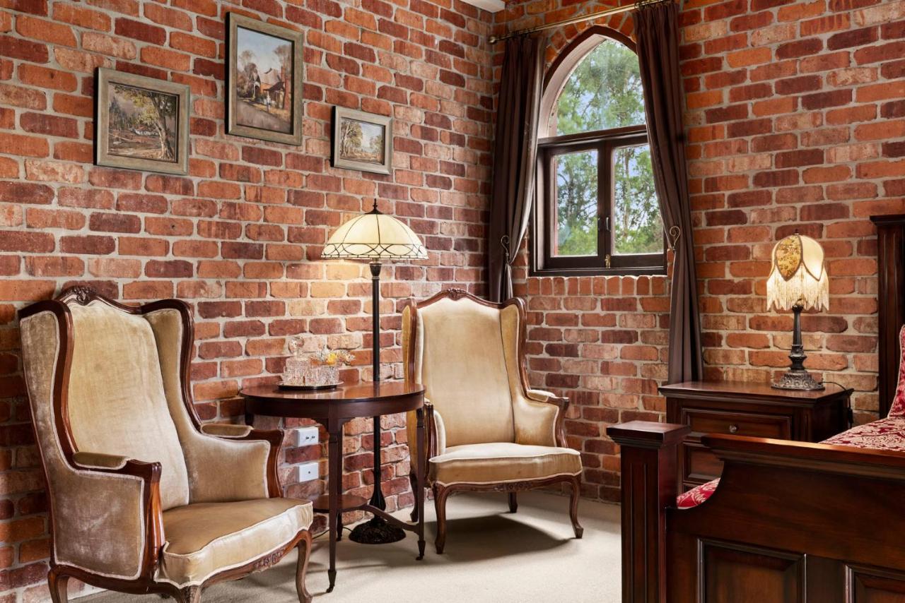 The Castle At Bonville Exterior photo